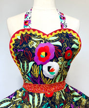 Load image into Gallery viewer, Retro Women's Apron - Artist's Garden