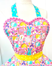 Load image into Gallery viewer, Easter Cookies EasterApron/ Retro Womens Apron