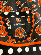 Load image into Gallery viewer, Cincinnati Bengals NFL Fan Girl Apron