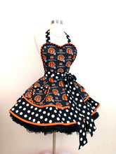 Load image into Gallery viewer, Cincinnati Bengals NFL Fan Girl Apron