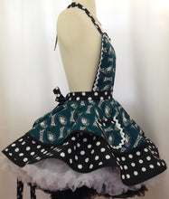 Load image into Gallery viewer, Philadelphia Eagles NFL Fan Girl Apron, Adult