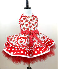 Load image into Gallery viewer, The Key to My Heart Mommy and Me Valentine Aprons