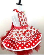 Load image into Gallery viewer, The Key to My Heart Mommy and Me Valentine Aprons