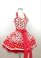 Load image into Gallery viewer, The Key to My Heart Mommy and Me Valentine Aprons