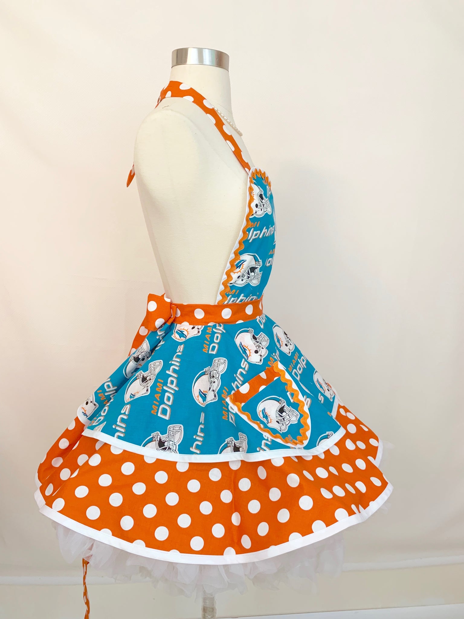 Miami Dolphins Full Apron.. With a hint of Orange..Lets go…