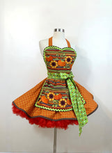 Load image into Gallery viewer, Pumpkin Patch Women&#39;s Fall Apron
