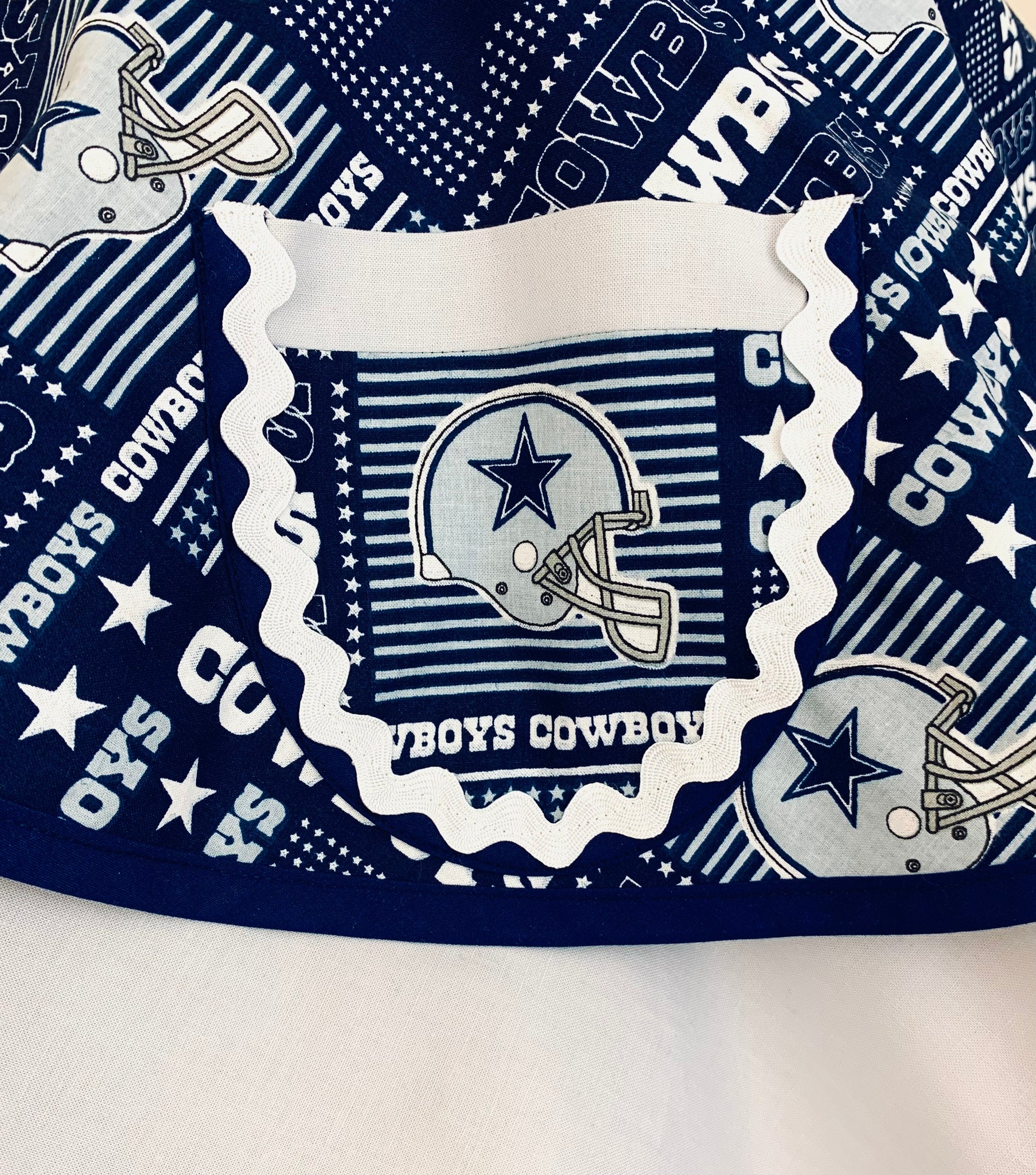Dallas Cowboys NFL Fan Girl Apron, Adult – SassyFras Collection